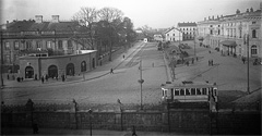 (#33) Plac Jana Nowaka-Jeziorańskiego, dawniej plac Dworcowy, ciąg dalszy